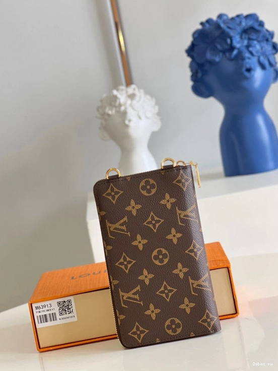 VERTICAL TRUNK LOUIS VUITTON 0817